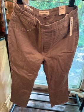 Tribal Audrey Ankle Crop Pants in Taupe Brown